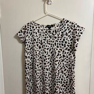 Leopard Print V-Neck Top